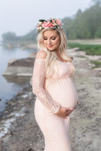 beebiootuse fotosessioon, beebiootuse fotosessioon stuudios, lapseootuse fotosessioon stuudios, lapseootuse fotosession Tallinnas, beebiootuse pildistamine Tallinnas, beebiootuse pildid mere ääres,