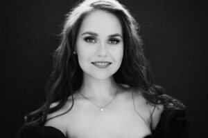 porteefotosessioon, portreefoto naisest, portreesessioon stuudios, portreefotograaf, portreefotograaf Evelin Elmest