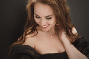 porteefotosessioon, portreefoto naisest, portreesessioon stuudios, portreefotograaf, portreefotograaf Evelin Elmest