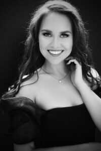 porteefotosessioon, portreefoto naisest, portreesessioon stuudios, portreefotograaf, portreefotograaf Evelin Elmest