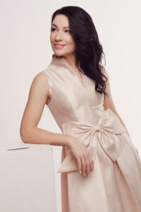 porteefotosessioon, portreefoto naisest, portreesessioon stuudios, portreefotograaf, portreefotograaf Evelin Elmest beebiootuse fotosessioon,