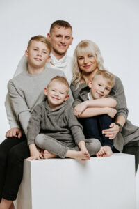 perefotograaf Tallinnas, perepildid stuudios, fotograaf Tallinnas, peresessioon, peresessioon stuudios,