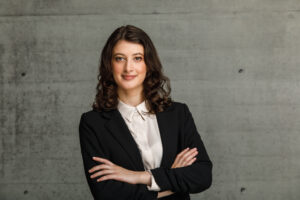 Ametiportree fotosessioon, äriportree fotograaf, ametifoto fotograaf, LinkedIn portree fotograaf