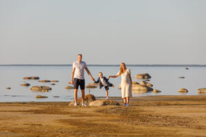 perefotograaf Tallinnas, perepildid, fotograaf Tallinnas, peresessioon, peresessioon looduses,